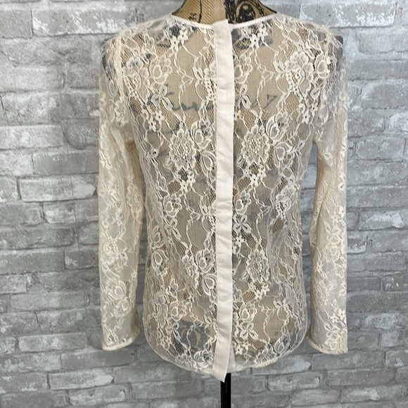 Forever 21 Cream Lace Top - Picture 3 of 4